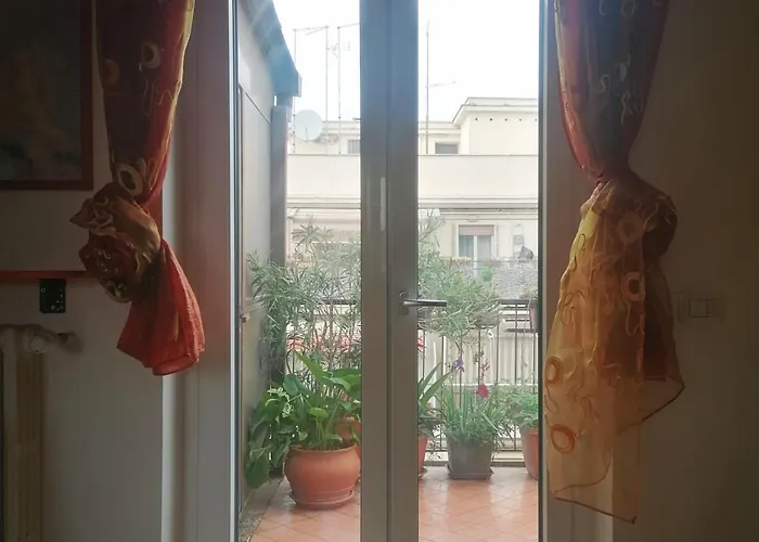 בית הארחה Bright And Cosy With Terrace In Aunt Laura's House רומא