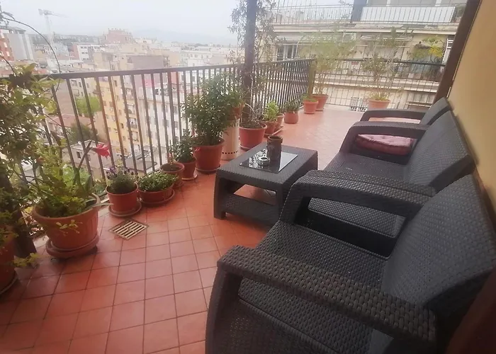 Bright And Cosy With Terrace In Aunt Laura's House